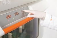 Шейкер-инкубатор, 25 или 50 мм, от 12° С ниже t комн до +65° С, платформа 850×470 мм, 1-3 яруса, Multitron Standard, Infors