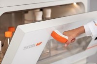 Шейкер-инкубатор, 3 мм, 25 или 50 мм, изменяемая амплитуда (12, 19, 25, 50 мм), от +4 до + 65° С, платформа 850х470 мм, 1-3 яруса, Multitron, Infors (аналог: ZCZY-9S, Zhichu (Китай))