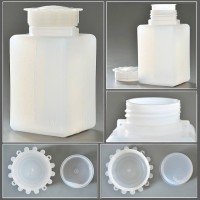 Емкость для общелабораторного применения (бутылка квадратная) 250 мл., с дел., ПЭВП, Aptaca