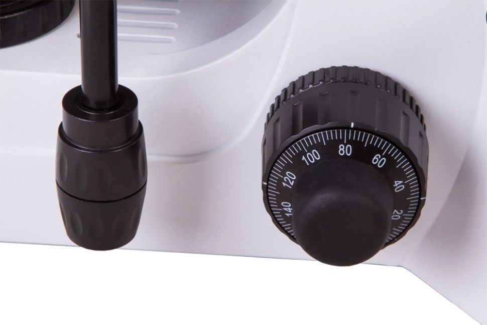 Микроскоп Levenhuk 1500 LED3