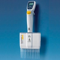 Пипет-дозатор Brand Transferpette-12 electronic, 15-300 мкл, двенадцатиканальный