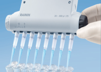 Автоматическая пипетка электронная 100-1200 мкл, 8-канальная, с переменным расстоянием между наконечниками, EА8-1200 XLS LTS, Mettler Toledo