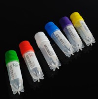 Криопробирки 2 мл, красные крышки, ПП, высота 39,7 мм, конические, с юбкой, внешняя резьба, стерильные, матовое поле для маркировки, бесцветные, 25 шт./уп., 40 уп./кор., Biologix, Китай