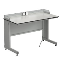 Стол ученический с бортиком и розетками 1200х600х840, раб. поверхность - LABGRADE