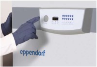 Морозильник -86 °С, вертикальный, 740 л, экохладагент, воздушное охлаждение, LED панель, 5 полок, ручка справа, самописец, CryoCube F740h, Eppendorf