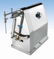 Установка полуавтоматического высокоточного (± 0,5 %) розлива жидкостей от 1 мл, F400X-SS, Cozzoli