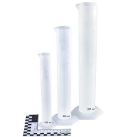 Цилиндр 500 мл с носиком (объёмная шкала)