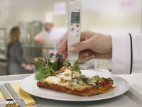 testo 106 - Компактный термометр для пищевого сектора с сигналом тревоги