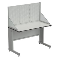Стол ученический с перфорированным экраном и бортиками 1200х600х1360, раб. поверхность - LABGRADE