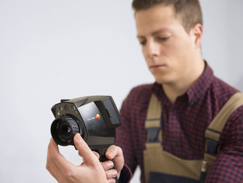 testo 882 - Тепловизор с NETD <60 мК (снят с производства)
