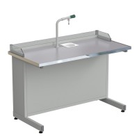 Стол ученический с подводом воды, с бортиком 1212х610х840, раб. поверхность - МОНОЛИТНЫЙ КЕРАМОГРАНИТ