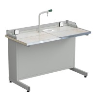 Стол ученический с подводом воды, с бортиком и розетками 1212х610х840, раб. поверхность - КЕРАМИКА