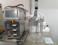 Биореактор бактериальный, стеклянные сосуды 3 л, 5 л, 7,5 л, или 15 л, датчики рН и О2, 1 ротаметр, 3 насоса, Biocore QF, Bolv, Китай