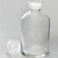 Склянка лабораторная 250 мл. из светлого стекла с узкой горловиной и притертой пробкой