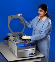 Центрифужный испаритель для пробирок 132 х 1,5-2 мл, 12 х 50 мл и 4х96-луночных планшетов, до 100 °C, камера с эпоксидным покрытием, c насосом, с ротором 72х0,5 / 60х1,5-2 мл, CentriVap DNA, Labconco