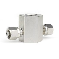 Проточная камера М20x1.5 со штуцерами Д6 с обжимными гайками GYROLOK