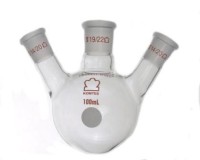 Колба трехгорлая круглодонная Kimble 100 мл, боковые шлифы 14/20 под углом к центральному 19/22, стекло