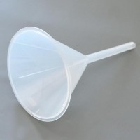 Воронка с ребрами диам. 80 мм., стебель d-8 мм., L-80 мм.,п/п , LAMAPLAST