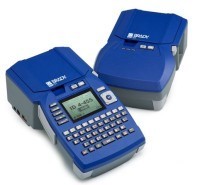 Принтер до 250 этикеток в день, BMP51, 300 dpi, монохромная печать, портативный, клавиатура латиница, с ПО, Brady