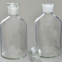 Склянка лабораторная 5000 мл. из светлого стекла с узкой горловиной и притертой пробкой