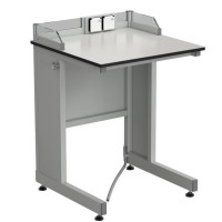 Стол ученический с бортиком и розетками 600х600х840, раб. поверхность - LABGRADE