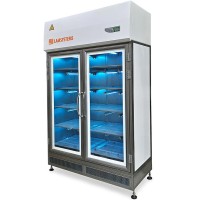 Шкаф стерильного хранения с распашными дверями и лампами УФО (2R-S.420-12PHARM)