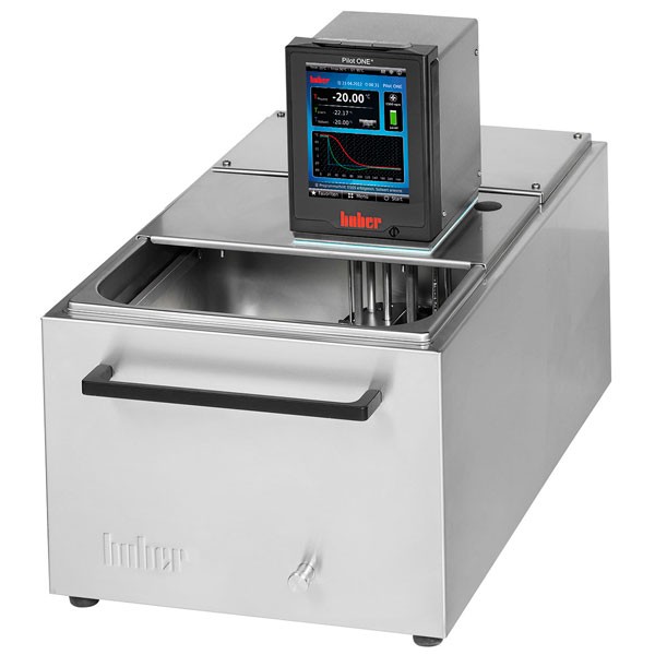 Oхлаждающий/нагревающий термостат Huber CC-K15, температура -20...200 °C, объем ванны 15 л