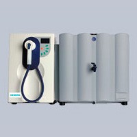 Система получения ультрачистой воды Evoqua (SG Wasser) Ultra Clear TWF EDI UV TM с накопительным баком 60 л, 1,8 л/мин